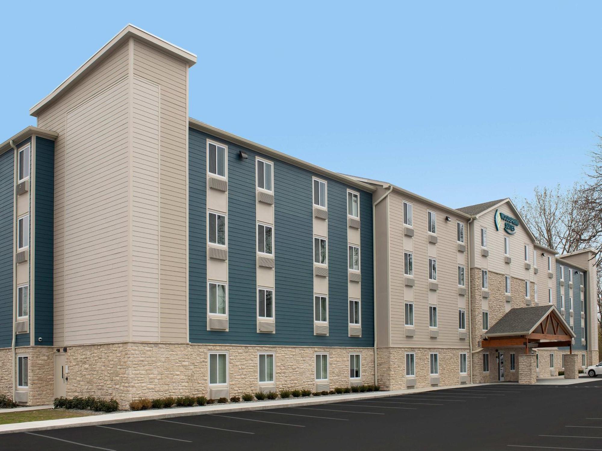 Woodspring Suites Kansas City Airport Exterior photo